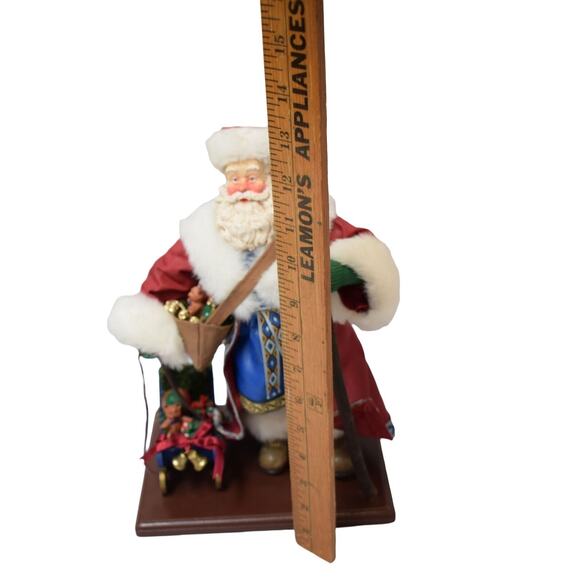 Santa's From Around the World Russian 1995 13 Inch Table Top Decoration - Picture 10 of 11